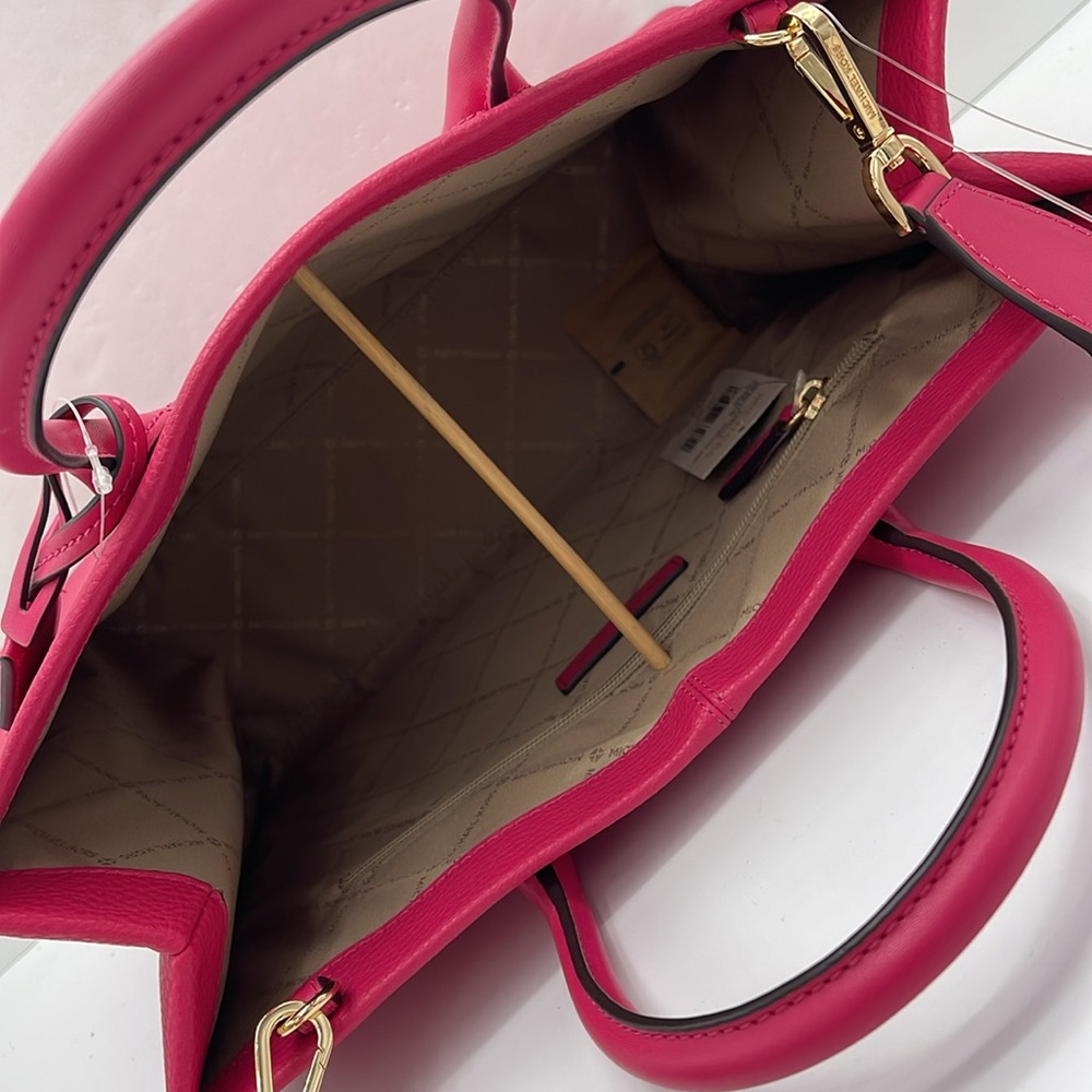 Michael Kors Mirella Md Pebbled Leather Tote Shopper Bag MK EW
Electric Pink - Picture 8 of 16